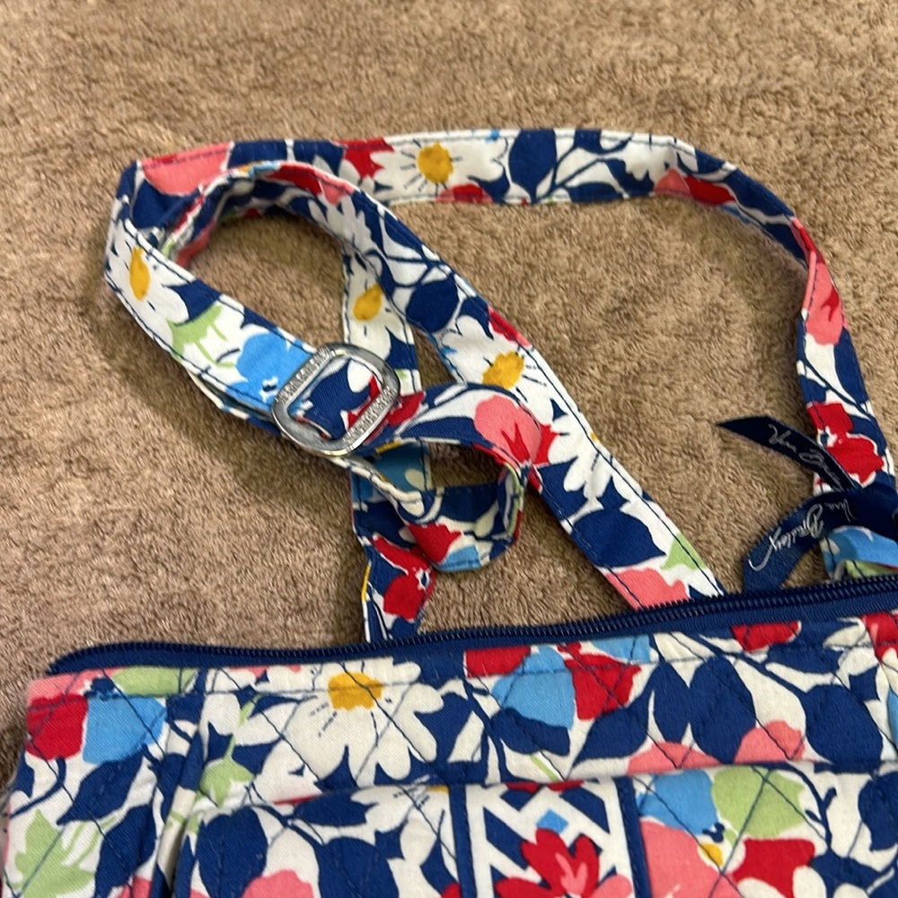 Vera Bradley crossbody bag- blue paisley - Picture 5 of 9